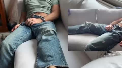 8incher NYC online show from 11/12/25, 07:57