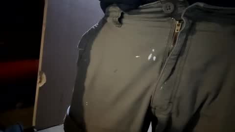 Snapshot of 8magicstick8 chatting on 10/27/25, 09:46 8magicstick8 online show from 10/27/25, 09:46