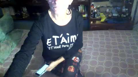 Snapshot of 8mistress8 chatting on 01/13/25, 06:38 8MISTRESS8 online show from 01/13/25, 06:38