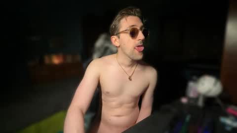 Snapshot of 91stefisexy91 chatting on 10/03/25, 10:18 91stefisexy91 online show from 10/03/25, 10:18