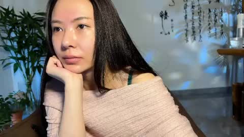 Snapshot of 9567gigi chatting on 04/08/26, 06:02 lily online show from 04/08/26, 06:02