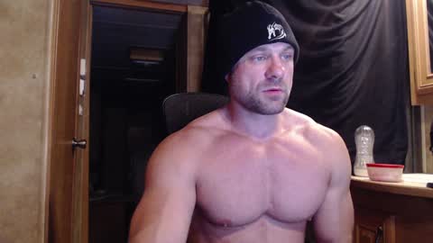 Snapshot of 9fat_inches chatting on 12/05/24, 04:53 9 fat inches online show from 12/05/24, 04:53