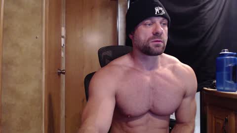 Snapshot of 9fat_inches chatting on 12/13/24, 08:58 9 fat inches online show from 12/13/24, 08:58