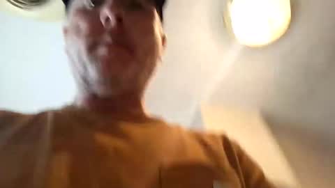 Snapshot of 9inchesnya chatting on 10/18/25, 06:30 9inchesnya online show from 10/18/25, 06:30