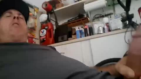 Snapshot of 9inchesnya chatting on 10/25/25, 03:51 9inchesnya online show from 10/25/25, 03:51