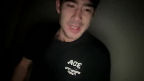 Snapshot of 9thislandd chatting on 01/01/25, 07:53 9thislandd online show from 01/01/25, 07:53