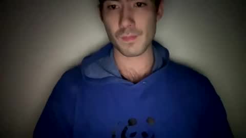 Snapshot of 9thislandd chatting on 01/06/25, 04:44 9thislandd online show from 01/06/25, 04:44