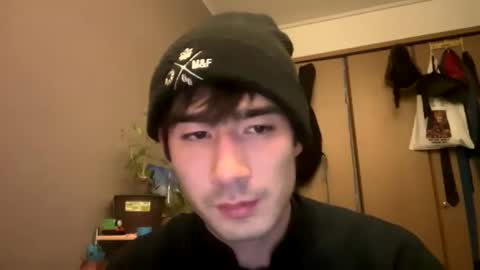 Snapshot of 9thislandd chatting on 02/10/25, 12:29 9thislandd online show from 02/10/25, 12:29