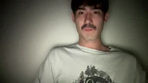 Snapshot of 9thislandd chatting on 10/29/25, 08:21 9thislandd online show from 10/29/25, 08:21