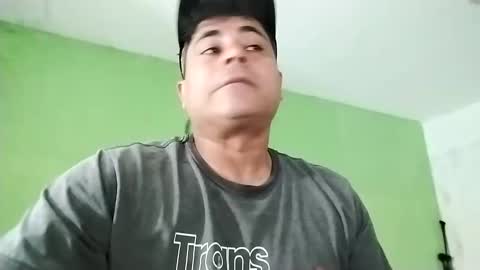 Snapshot of 9vinhocamshow chatting on 03/09/25, 11:14 9vinhocamshow online show from 03/09/25, 11:14