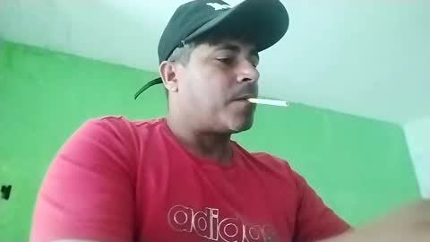 Snapshot of 9vinhocamshow chatting on 03/11/25, 11:23 9vinhocamshow online show from 03/11/25, 11:23