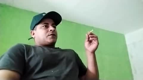 Snapshot of 9vinhocamshow chatting on 09/19/25, 11:22 9vinhocamshow online show from 09/19/25, 11:22