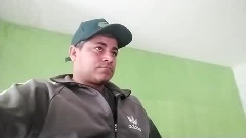 Snapshot of 9vinhocamshow chatting on 09/29/25, 12:32 9vinhocamshow online show from 09/29/25, 12:32