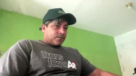 Snapshot of 9vinhocamshow chatting on 10/01/25, 11:38 9vinhocamshow online show from 10/01/25, 11:38