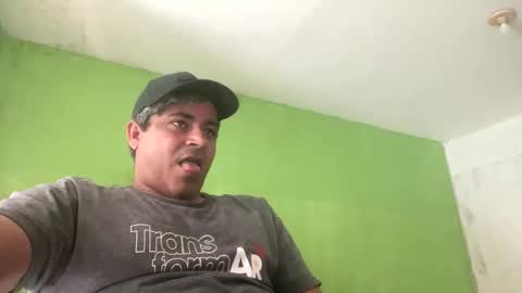 Snapshot of 9vinhocamshow chatting on 10/30/25, 11:11 9vinhocamshow online show from 10/30/25, 11:11