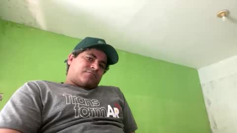 Snapshot of 9vinhocamshow chatting on 12/01/25, 11:15 9vinhocamshow online show from 12/01/25, 11:15