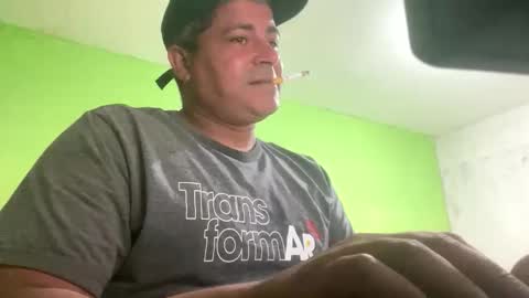 Snapshot of 9vinhocamshow chatting on 01/07/26, 11:40 9vinhocamshow online show from 01/07/26, 11:40