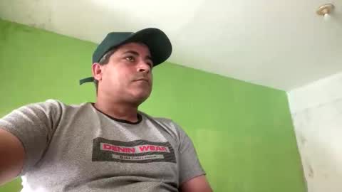 Snapshot of 9vinhocamshow chatting on 01/10/26, 11:34 9vinhocamshow online show from 01/10/26, 11:34