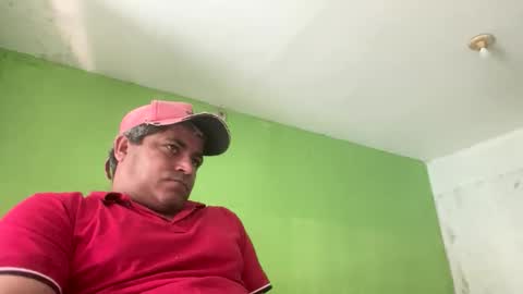 Snapshot of 9vinhocamshow chatting on 02/02/26, 11:42 9vinhocamshow online show from 02/02/26, 11:42