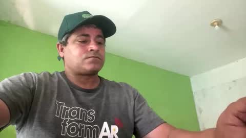 Snapshot of 9vinhocamshow chatting on 02/03/26, 11:04 9vinhocamshow online show from 02/03/26, 11:04