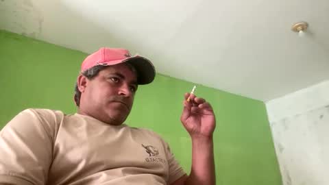 Snapshot of 9vinhocamshow chatting on 02/08/26, 11:24 9vinhocamshow online show from 02/08/26, 11:24