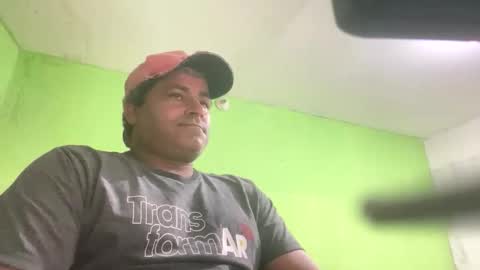 Snapshot of 9vinhocamshow chatting on 02/08/26, 11:30 9vinhocamshow online show from 02/08/26, 11:30