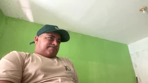 Snapshot of 9vinhocamshow chatting on 02/12/26, 11:38 9vinhocamshow online show from 02/12/26, 11:38