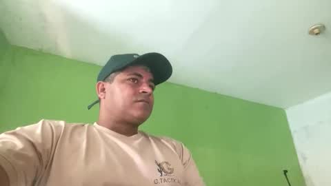 Snapshot of 9vinhocamshow chatting on 02/22/26, 11:20 9vinhocamshow online show from 02/22/26, 11:20