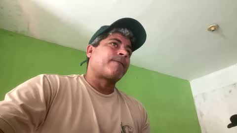 9vinhocamshow online show from 03/24/26, 11:48