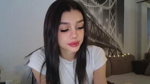 Snapshot of 9west chatting on 09/09/25, 11:21 KARINA online show from 09/09/25, 11:21