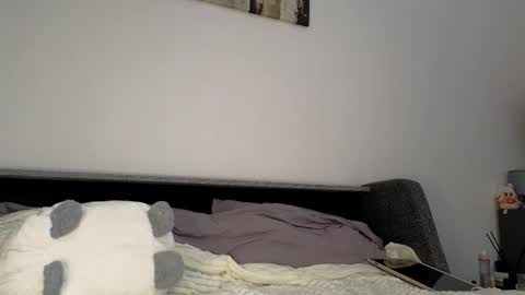 Snapshot of 9west chatting on 03/04/26, 03:18 KARINA online show from 03/04/26, 03:18