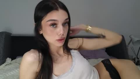 Snapshot of 9west chatting on 05/20/26, 12:22 KARINA online show from 05/20/26, 12:22