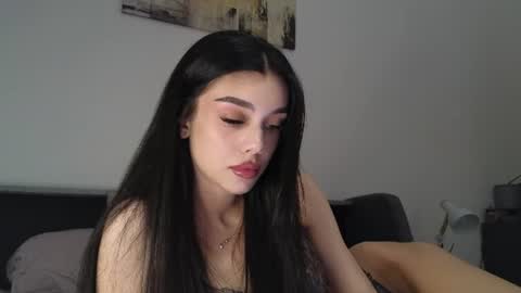 Snapshot of 9west chatting on 07/01/26, 02:18 KARINA online show from 07/01/26, 02:18