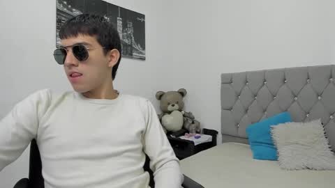 Snapshot of _1dereck chatting on 02/22/26, 12:47 DERECK online show from 02/22/26, 12:47