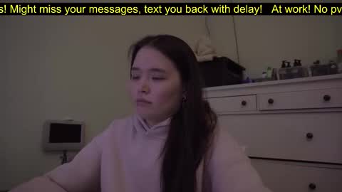 Snapshot of _3x7_ chatting on 10/01/25, 04:02 _3x7_ online show from 10/01/25, 04:02