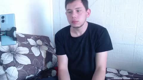 Snapshot of _a_k_i_ chatting on 05/26/26, 02:13 Aki online show from 05/26/26, 02:13