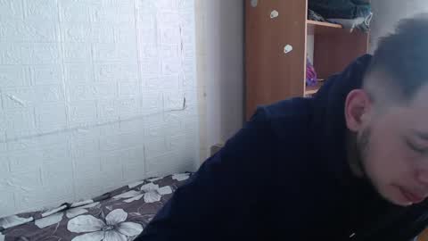Snapshot of _a_k_i_ chatting on 05/30/26, 02:36 Aki online show from 05/30/26, 02:36