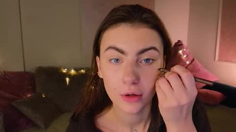 Willow online show from 11/26/25, 09:27