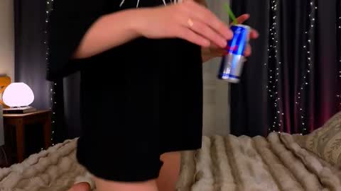 Willow online show from 02/04/26, 10:15