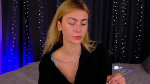 Willow online show from 03/28/26, 09:58