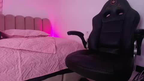  abby rouss online show from 11/22/25, 03:16