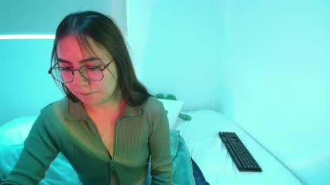 abby 3 online show from 09/11/25, 04:51