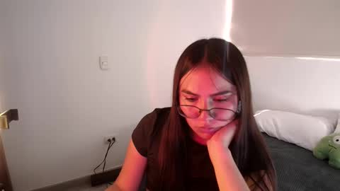 abby 3 online show from 12/15/25, 05:39