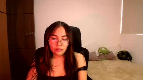 Snapshot of _abbyyyy_ chatting on 07/02/26, 04:13 abby 3 online show from 07/02/26, 04:13