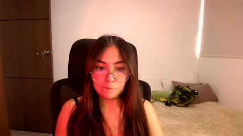 Snapshot of _abbyyyy_ chatting on 07/10/26, 03:36 abby 3 online show from 07/10/26, 03:36