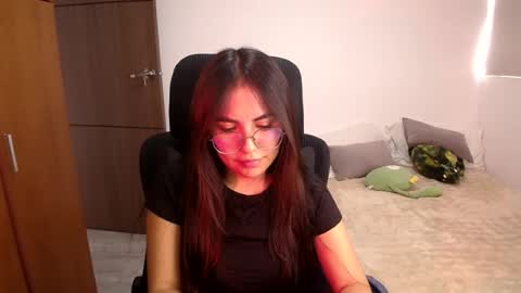 Snapshot of _abbyyyy_ chatting on 08/04/26, 06:10 abby 3 online show from 08/04/26, 06:10