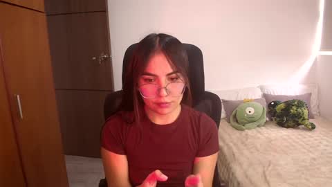 Snapshot of _abbyyyy_ chatting on 08/05/26, 04:21 abby 3 online show from 08/05/26, 04:21