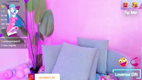 Abril  online show from 12/19/25, 05:03