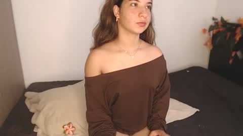 Snapshot of _abrill_20 chatting on 05/04/26, 04:14 _abrill_20 online show from 05/04/26, 04:14