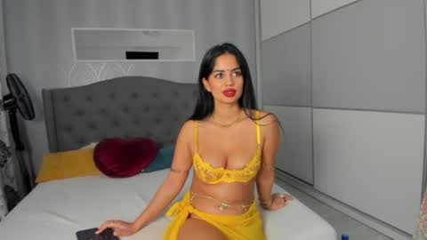 Adelle online show from 10/25/25, 12:23